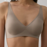 肌乎無敵24HRS無感深V內衣_(冠軍款)