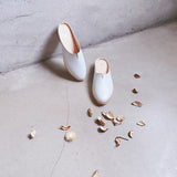 【法式簡約】小v口精靈穆勒鞋（3色）