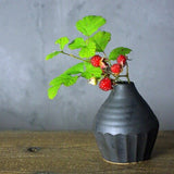 日本益子燒若間陶單支花瓶 白/黑 共五款